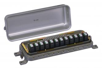 操作用ボックス形多連式電磁弁（パルスジェット制御用2ポート電磁弁 